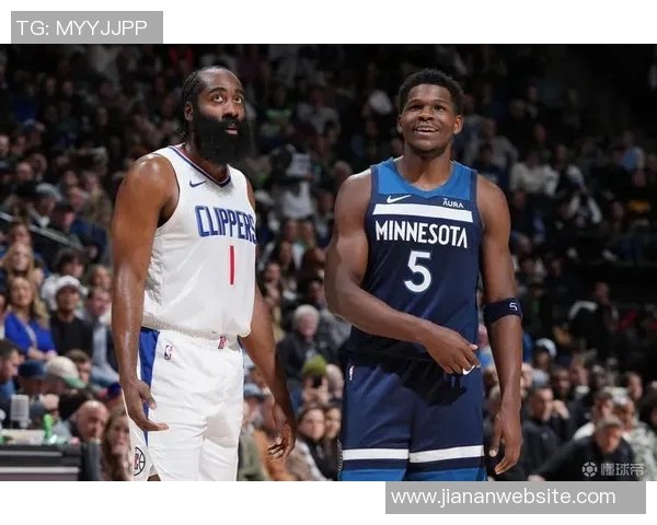 森林狼引导爱德华兹学习哈登技巧助力提升罚球能力与进攻效率