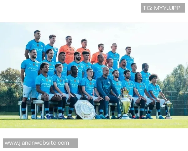 曼城发布对阵桑德兰海报哈兰德福登B席等明星球员齐亮相 曼城发布对阵桑德兰海报哈兰德福登B席等明星球员齐亮相