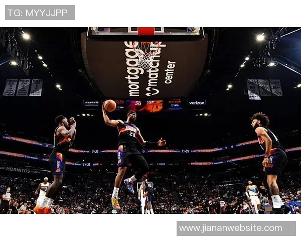 莫布里上半场表现出色高炮台状态回暖贡献10分5板2助1帽三分命中率高达66