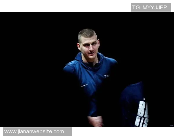 约基奇今日高效表现25分15篮板10助攻追平张伯伦历史成就