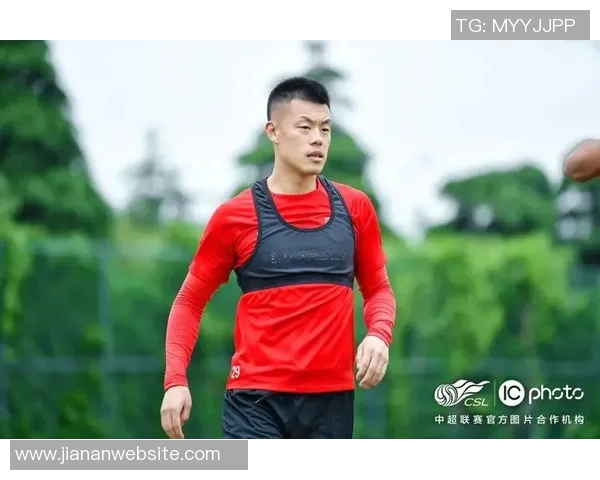 苑维玮回应球迷调侃表示将全力以赴做好自己的工作