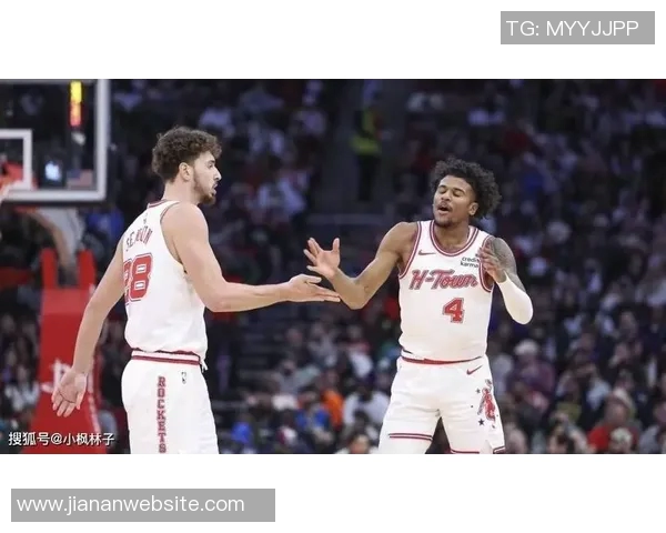 乌度卡称KD被包夹助力队友高效表现中5得11分展现实力 乌度卡称KD被包夹助力队友高效表现中5得11分展现实力