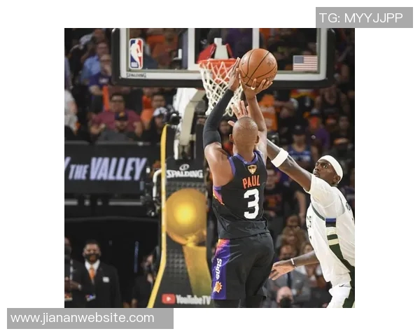 詹姆斯谈防守策略愿意放中距离两分太阳队表现出色投篮命中率高